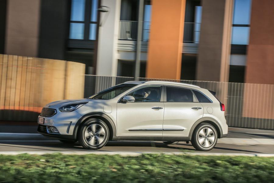  Kia Niro Plug-In Hybrid (DE) 2017 года  (WW) (фото 23 из 45)